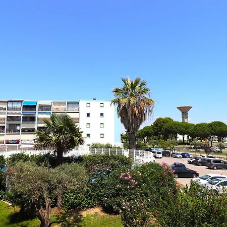 2 Pieces Avec Piscines, Proche Et Commerces, Parking Prive, Clim, Ideal Famille - Fr-1-307-273 * Le Grau-du-Roi